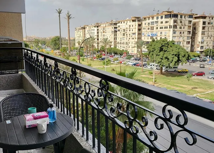 Entire 3Bdr At Prime Location With Wifi And Garden View Near Cai Airport