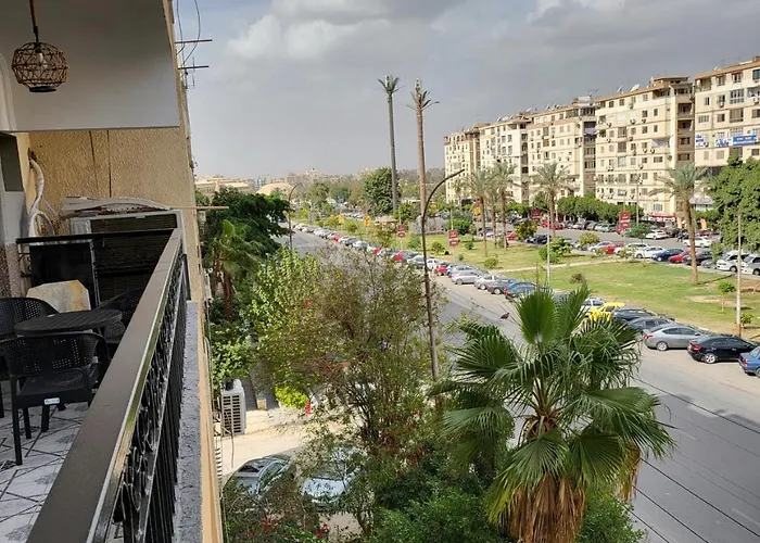 Entire 3Bdr At Prime Location With Wifi And Garden View Near Cai Airport